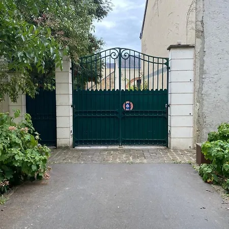 Saint Denis בית נופש *
